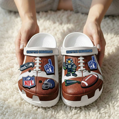 PREMIUM NFL X SEA CLOGS WITH CHARMS NDT NHM